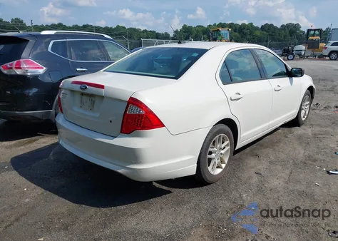 2012 Ford Fusion S z USA, uszkodzony, nr VIN 3FAHP0GA9CR190453